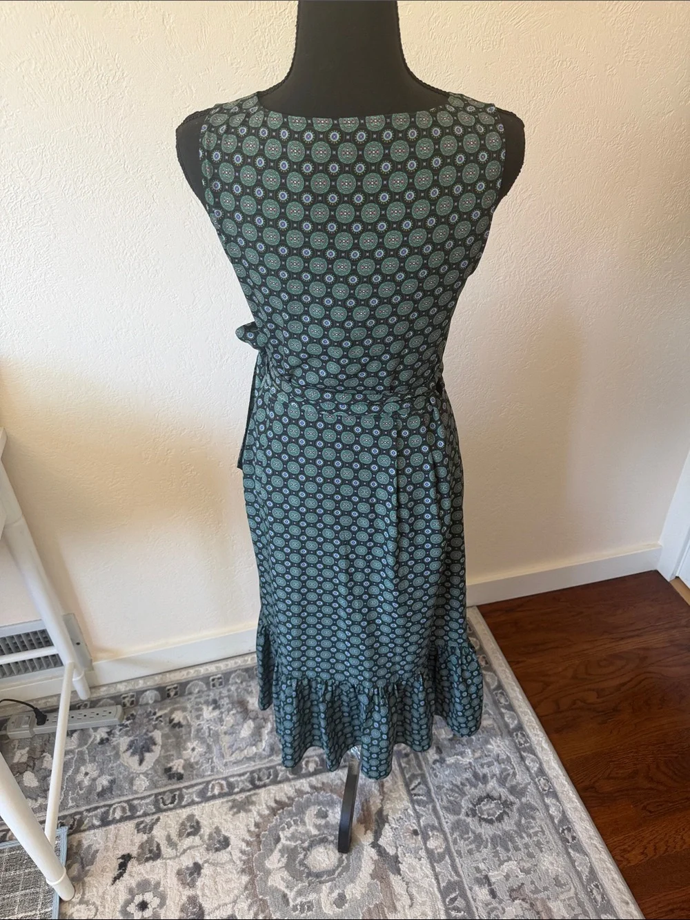 EUC TORY BURCH Sleeveless V-Neck Wrap Dress in Teal Dot Print SIZE 2